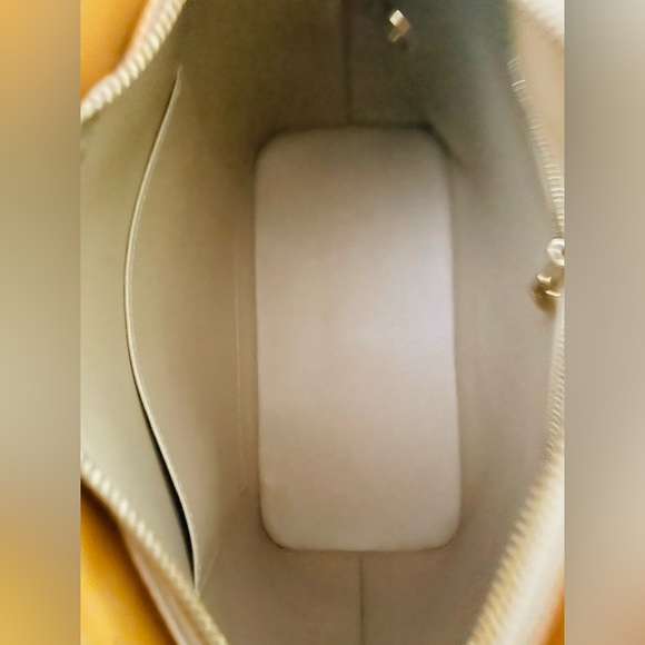 LOUIS VUITTON Louis Vuitton Vernis Houston Yellow LM0051  Women's Monogram. - Picture 6 of 8